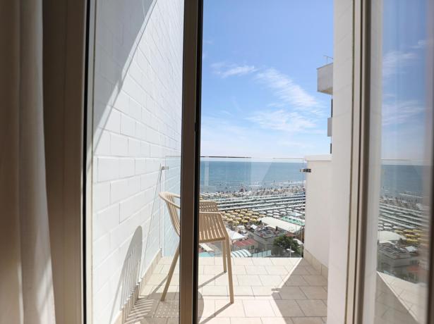 hoteldanielsriccione en offer-early-july-in-hotel-with-panoramic-sea-view-in-riccione 015
