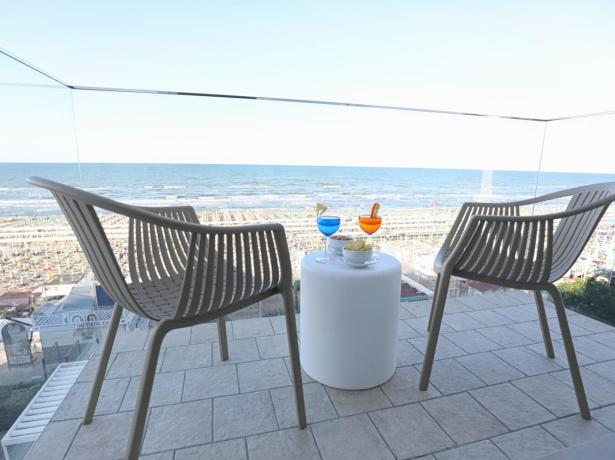 hoteldanielsriccione en offer-for-the-end-of-summer-seafront-hotel-riccione 012