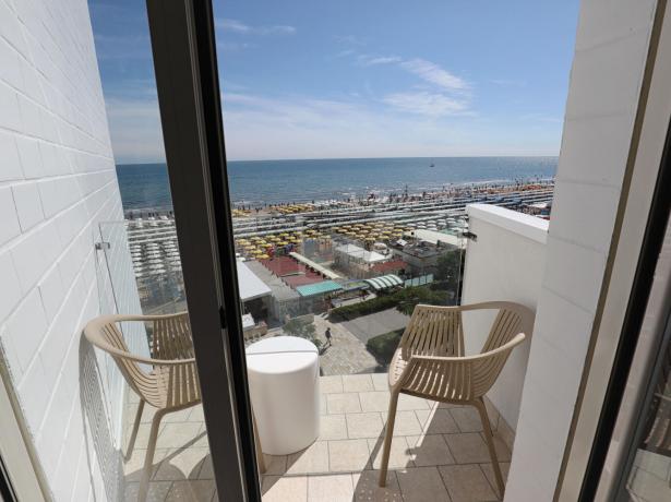 hoteldanielsriccione de angebot-mitte-juni-im-hotel-zimmern-mit-meerblick-in-riccione 012