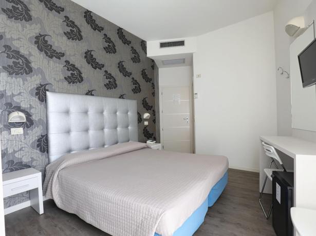 hoteldanielsriccione en offer-for-mid-july-in-riccione-hotel-with-rooms-offering-panoramic-views-and-excellent-cuisine 013
