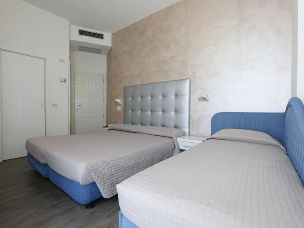 hoteldanielsriccione en holidays-july-in-riccione-at-seaside-hotel 015